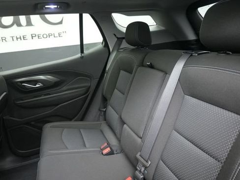 Used 2023 GMC Terrain SLE w/ Driver Convenience Package FWD image 20