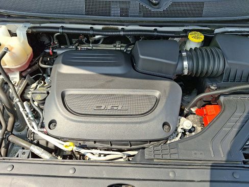 Used 2022 Chrysler Pacifica Touring-L image 27