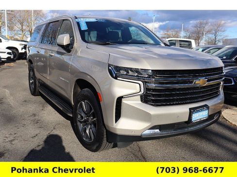 Used 2021 Chevrolet Suburban LT w/ LT Signature Package image 1
