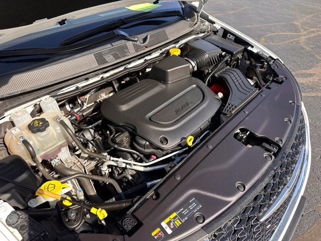Used 2024 Chrysler Pacifica Touring-L FWD image 23
