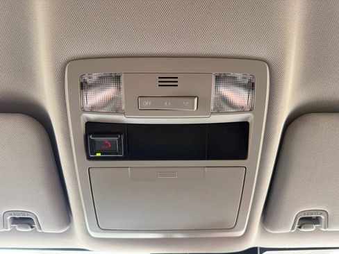 Used 2020 Toyota Tacoma SR5 image 21