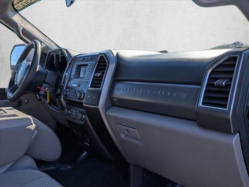 Used 2017 Ford F250 XLT w/ XLT Value Package image 20