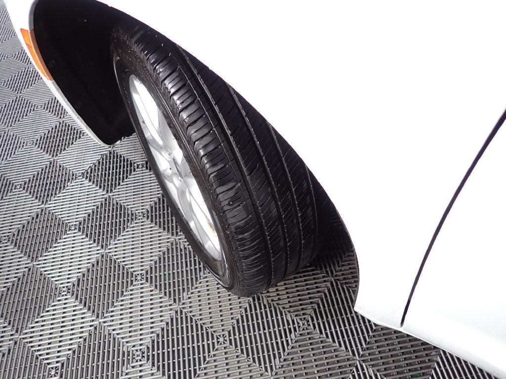 Used 2021 Chrysler Pacifica Touring-L FWD image 38
