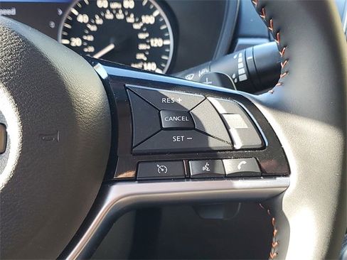 Certified 2025 Nissan Altima 2.5 SR image 14