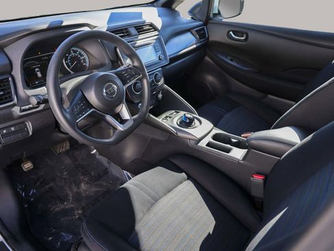 Used 2018 Nissan Leaf S image 16