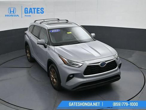Used 2023 Toyota Highlander Bronze Edition AWD/4WD image 51