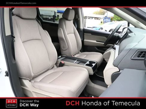 Certified 2023 Honda Odyssey EX image 22