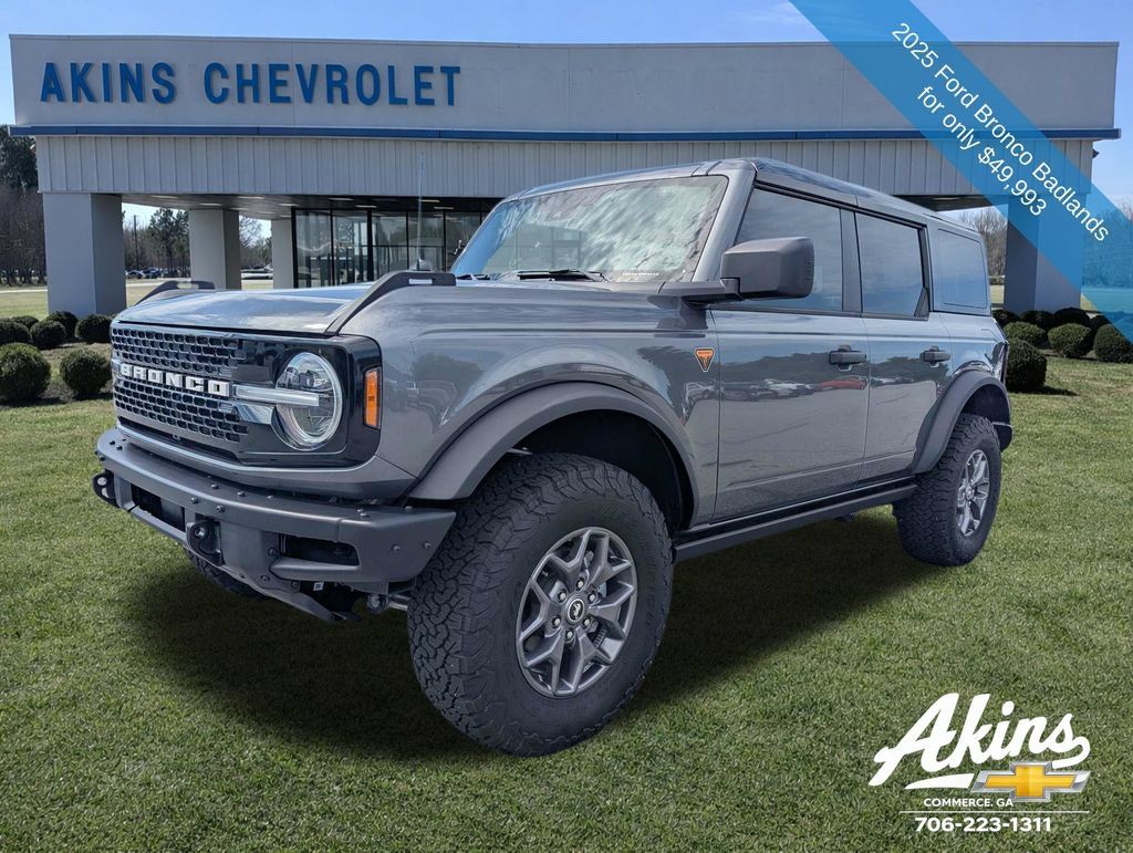 Used 2025 Ford Bronco Badlands AWD/4WD image 9