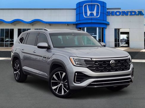 Used 2025 Volkswagen Atlas SEL Premium R-Line image 1