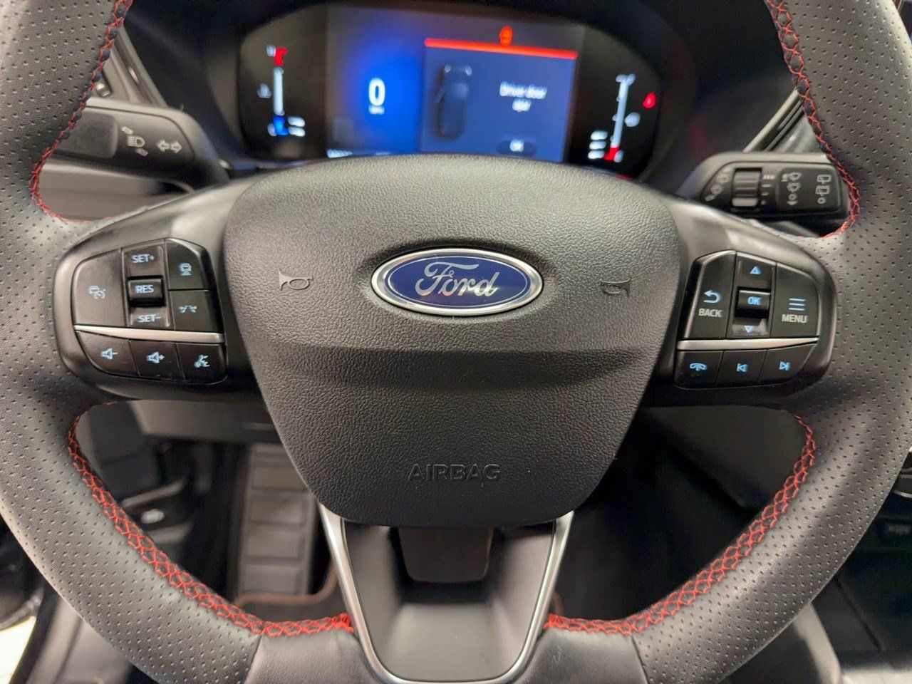 Certified 2023 Ford Escape ST-Line w/ Tech Pack #1 AWD/4WD image 10