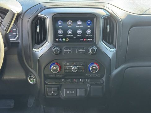 Used 2022 Chevrolet Silverado 2500 LT w/ Convenience Package image 14