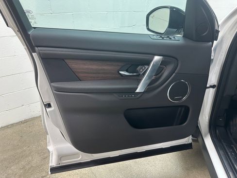 New 2025 Land Rover Discovery Sport S image 22