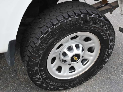 Used 2018 Chevrolet Silverado 3500 W/T RWD image 35