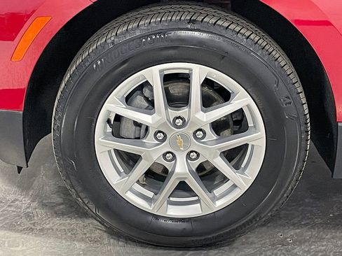 Used 2024 Chevrolet Equinox LT image 36