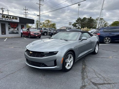 Used 2023 Chevrolet Camaro LT image 2