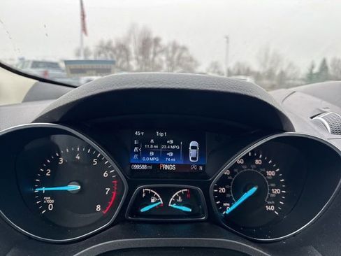 Used 2018 Ford Escape Titanium image 8