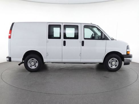 Used 2025 Chevrolet Express 3500 LT w/ LT Preferred Equipment Group image 11