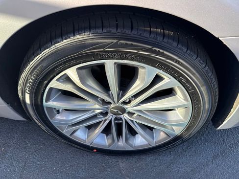 Used 2017 Genesis G80 3.8 w/ Option Group 03 image 36