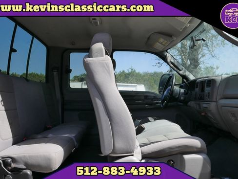 Used 2004 Ford F250 XLT image 15
