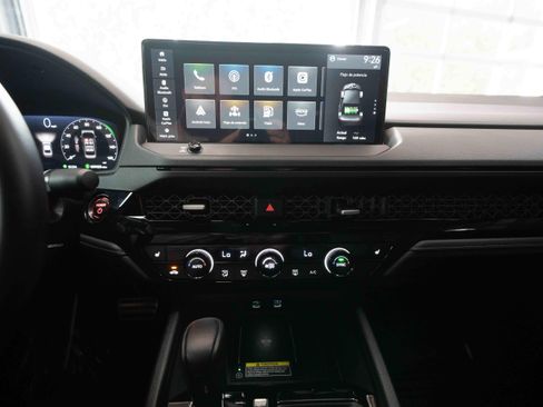 Used 2025 Honda Accord Sport image 17