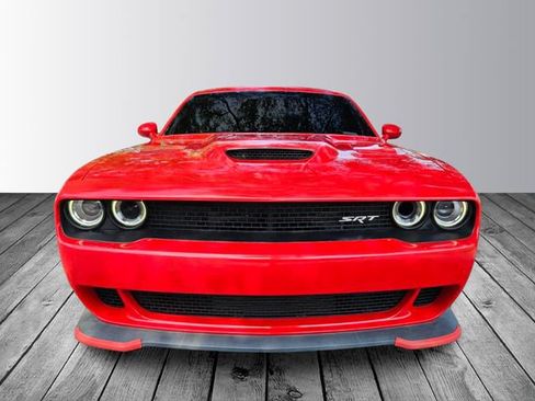 Used 2015 Dodge Challenger SRT Hellcat RWD image 8