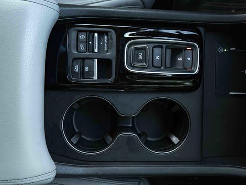Used 2024 Honda Pilot EX-L image 28