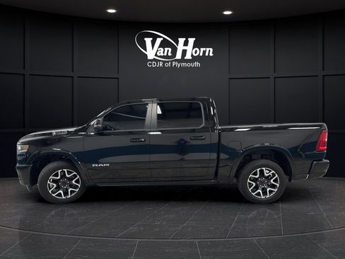 Used 2025 RAM 1500 Laramie w/ Laramie Southwest Edition AWD/4WD image 4