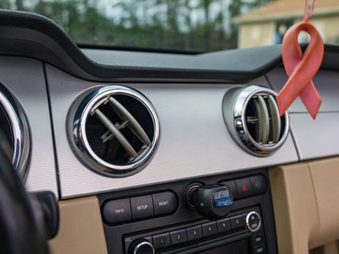 Used 2008 Ford Mustang GT image 39