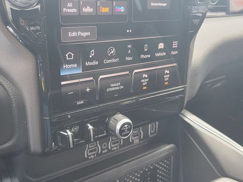 Used 2022 RAM 2500 Laramie AWD/4WD image 30