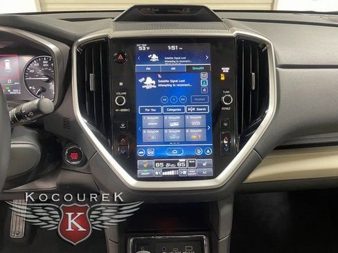 Used 2023 Subaru Ascent Limited w/ Technology Package image 16