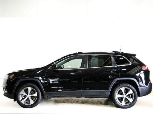 Used 2021 Jeep Cherokee Limited image 6