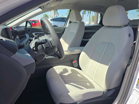 Used 2025 Hyundai Sonata SEL FWD image 21