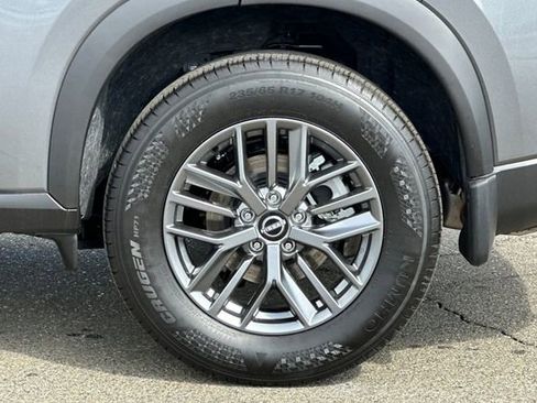 New 2026 Nissan Rogue S image 24