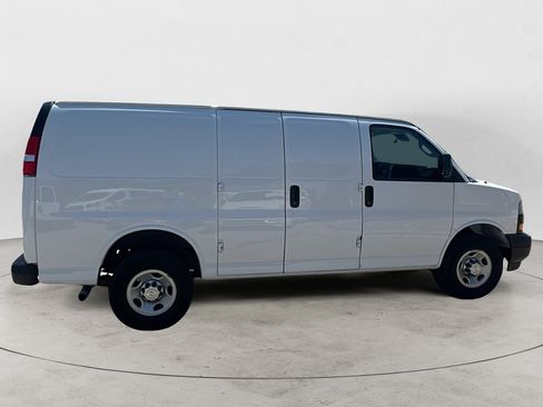 Used 2019 Chevrolet Express 2500 RWD image 7