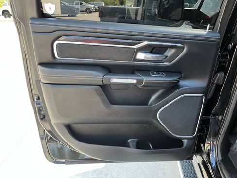 Used 2023 RAM 1500 Laramie AWD/4WD image 18