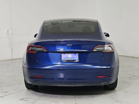Used 2020 Tesla Model 3 Standard Range RWD image 5