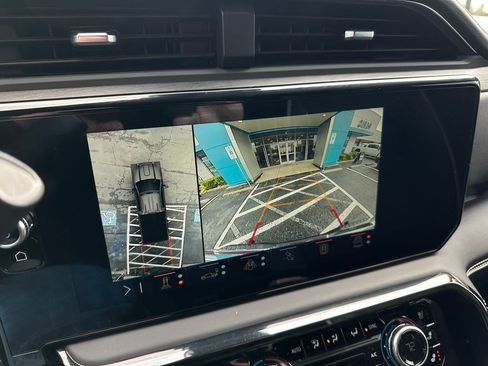 Used 2024 GMC Sierra 2500 AT4X w/ AT4X AEV Edition image 27