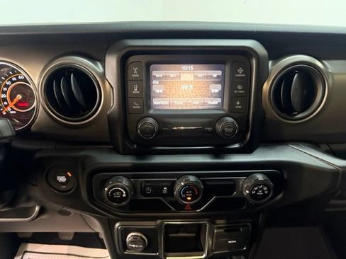 Used 2021 Jeep Wrangler Unlimited Sport AWD/4WD image 29