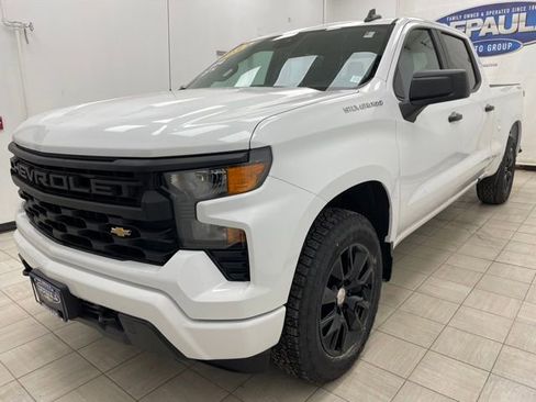 Used 2023 Chevrolet Silverado 1500 Custom image 17