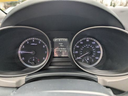 Used 2017 Hyundai Santa Fe SE image 26