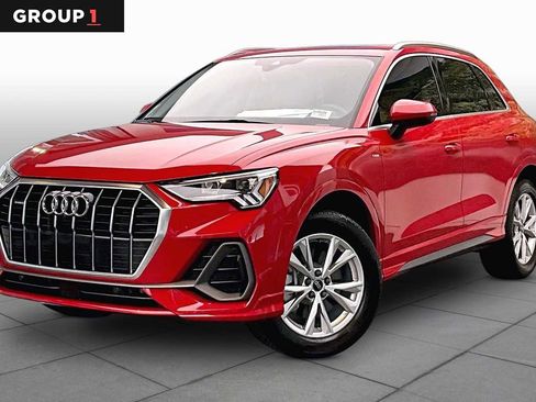 Certified 2025 Audi Q3 2.0T Premium Plus w/ Premium Plus Package AWD/4WD image 1