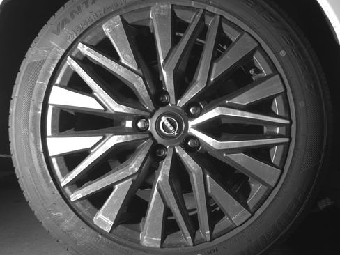 Used 2025 Nissan Altima 2.5 SV image 15