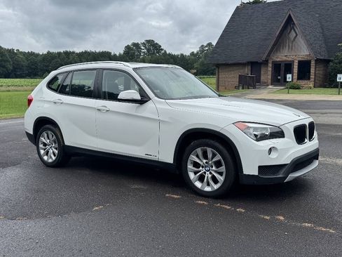 Used 2014 BMW X1 xDrive28i AWD/4WD image 2