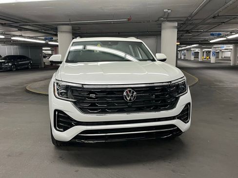 New 2026 Volkswagen Atlas Cross Sport SEL Premium R-Line AWD/4WD image 32