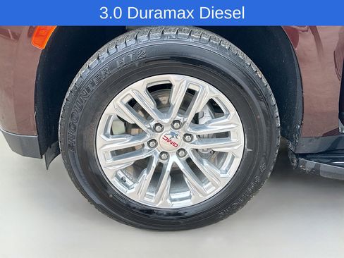 Used 2022 GMC Yukon XL SLT w/ SLT Premium Package image 34