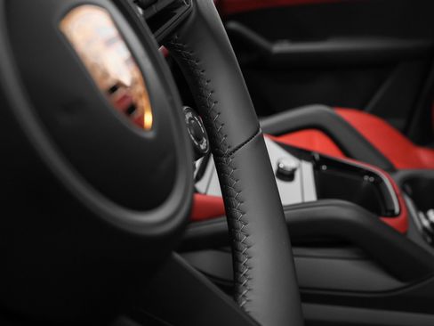 Certified 2026 Porsche Cayenne E-Hybrid AWD/4WD image 34