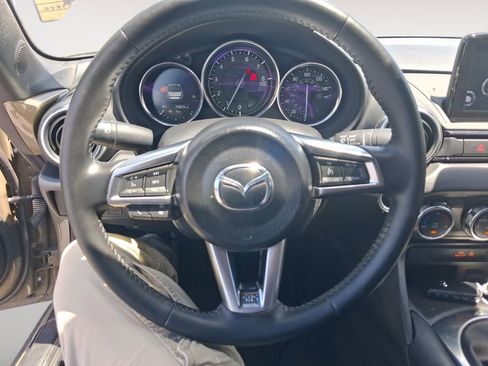 Used 2023 MAZDA MX-5 Miata Grand Touring RWD image 12