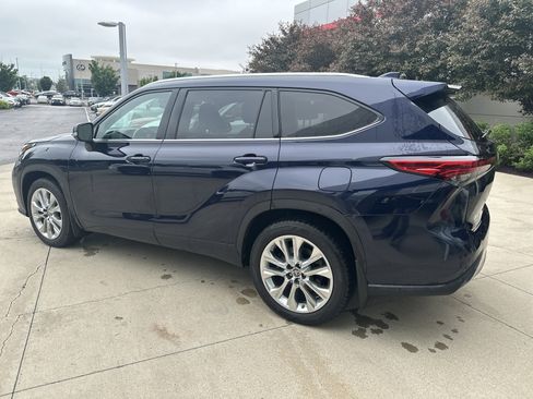 Used 2020 Toyota Highlander Limited AWD/4WD image 13