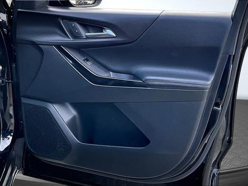 Used 2025 Chevrolet Equinox LT image 26