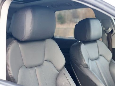 Used 2020 Audi Q5 2.0T Premium Plus w/ Premium Plus Package image 17